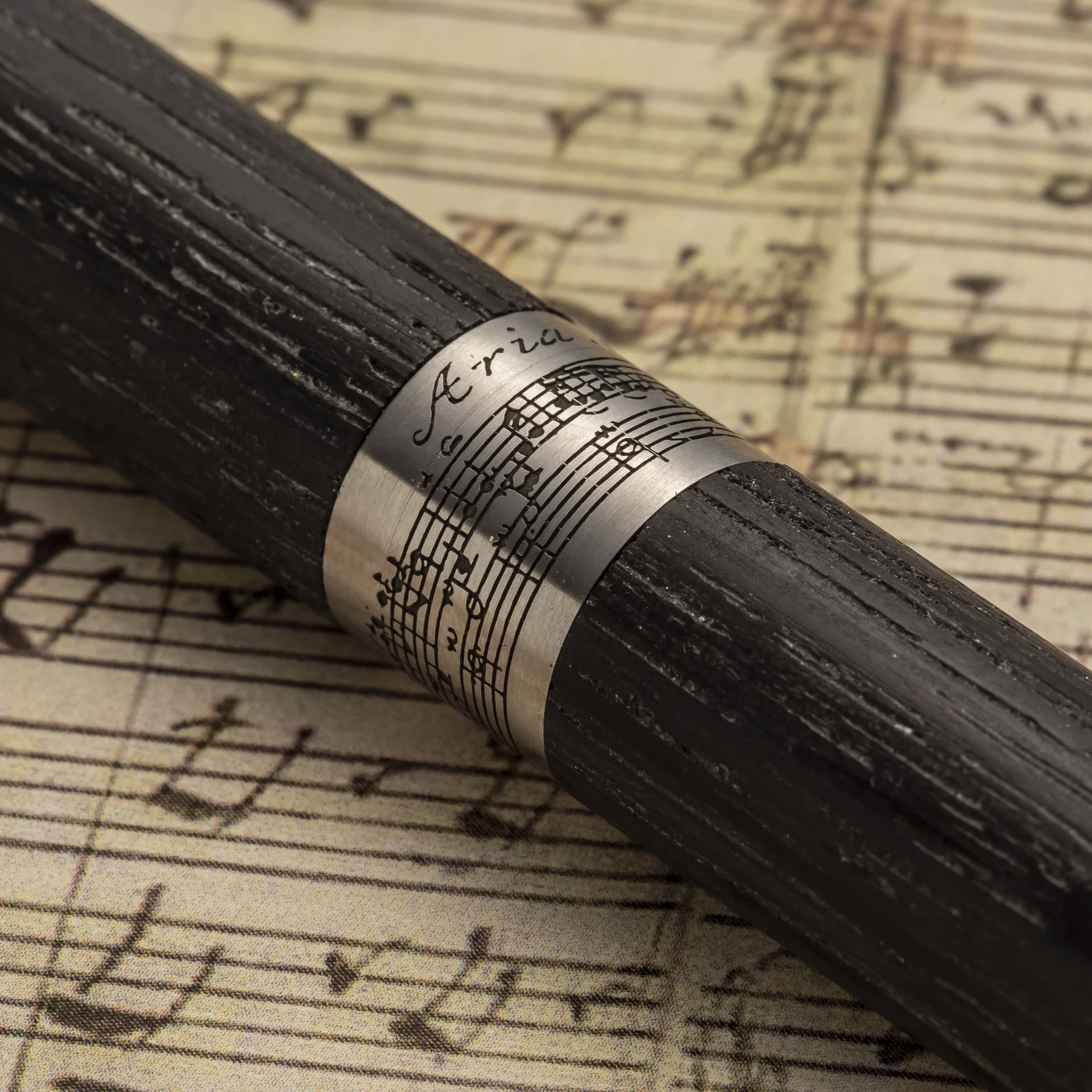 Gravur Notenschrift Stift Schriftzug Aria