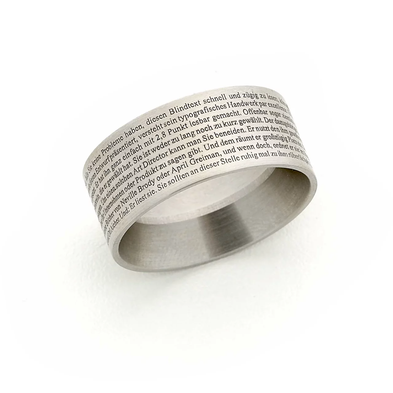 Ring lasergraviert Fließtext Titan