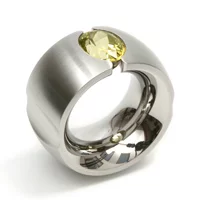 Ring satiniert Spannfassung gelber Stein