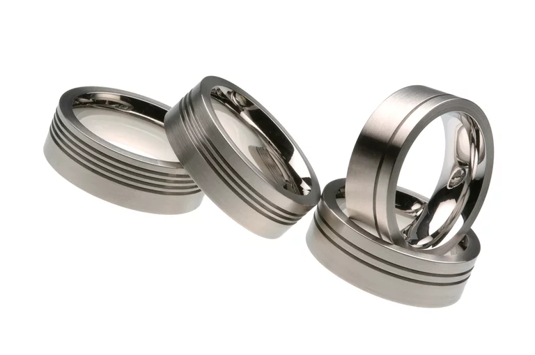 Titanringe Liniendesign Gruppe matt